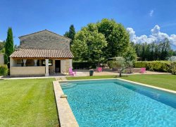  Ferienhaus mit privatem Pool bei Isle sur la Sorgue