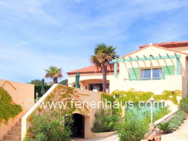 Ferienhaus in St. Aygulf in Südfrankreich in Strandnähe und mit Meerblick