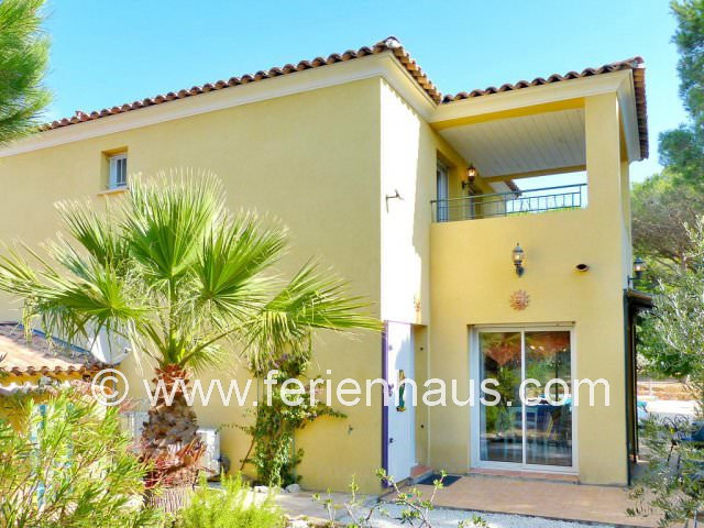 am Ferienhaus mit privatem Pool in Les Issambres, Südfrankreich