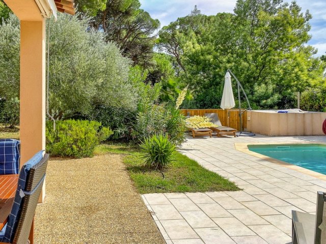 Blick aufs Grundstück